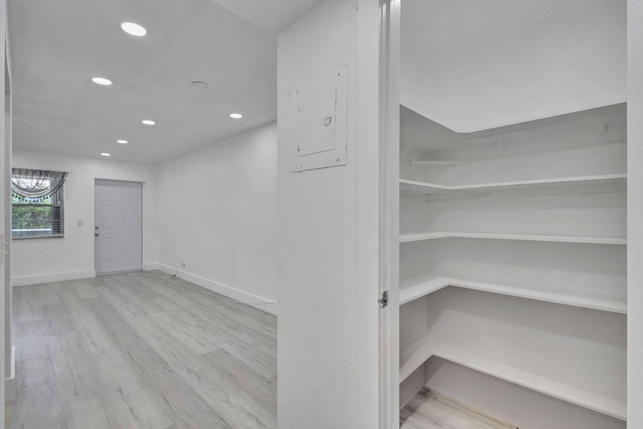 110 Dorchester E, West Palm Beach, FL 33417 Photo