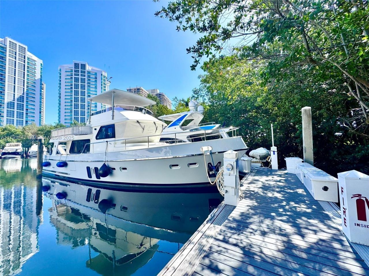 3575 Mystic Pointe Dr. Slip 99, Aventura, FL 33180 Photo