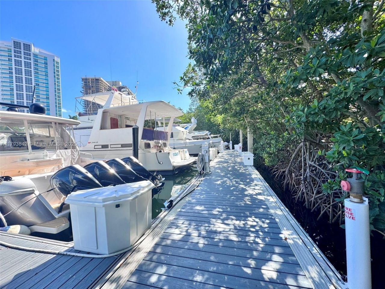 3575 Mystic Pointe Dr. Slip 99, Aventura, FL 33180 Photo