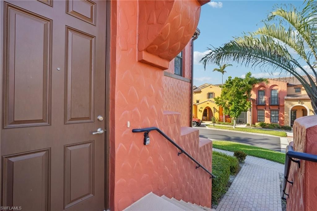 9108 Capistrano St S, Unit 7401, Naples, FL 34113 Photo