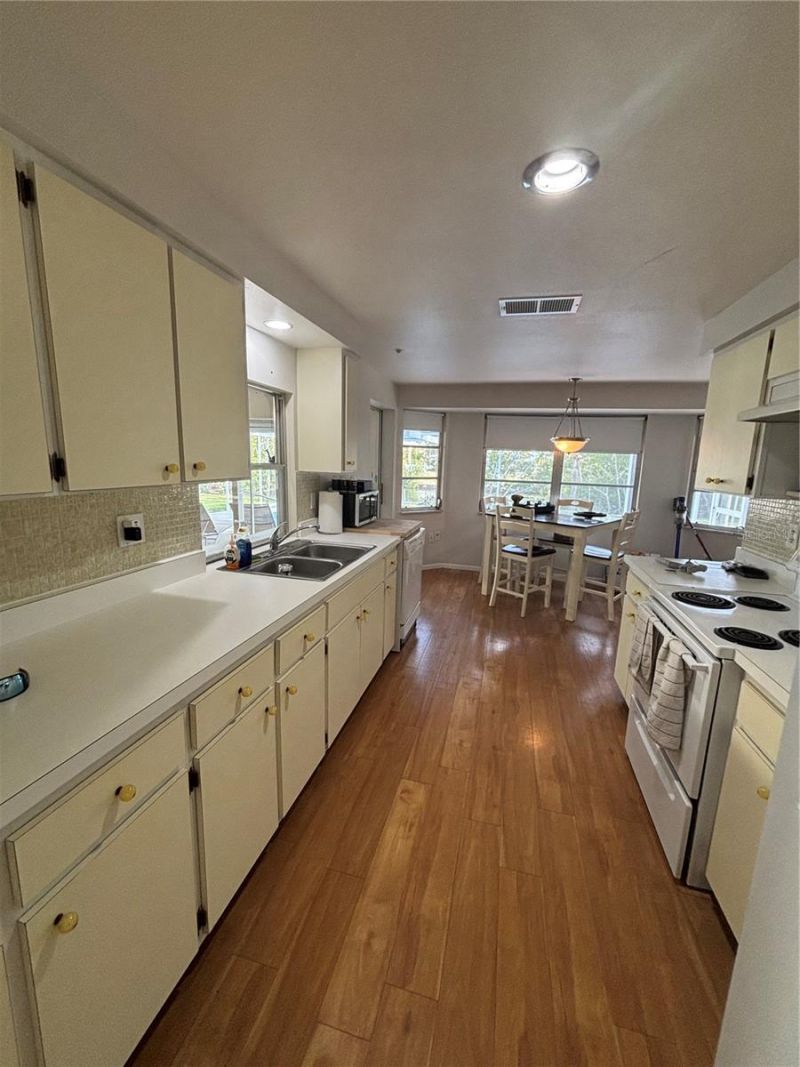 4411 Dolphin Lane, Palmetto, FL 34221 Photo