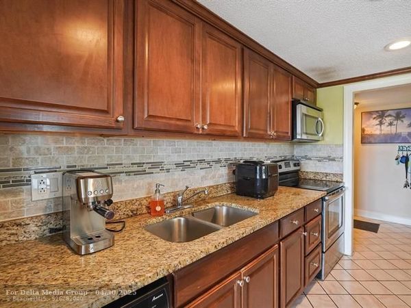 4174 Inverrary Drive, Unit 701, Lauderhill, FL 33319