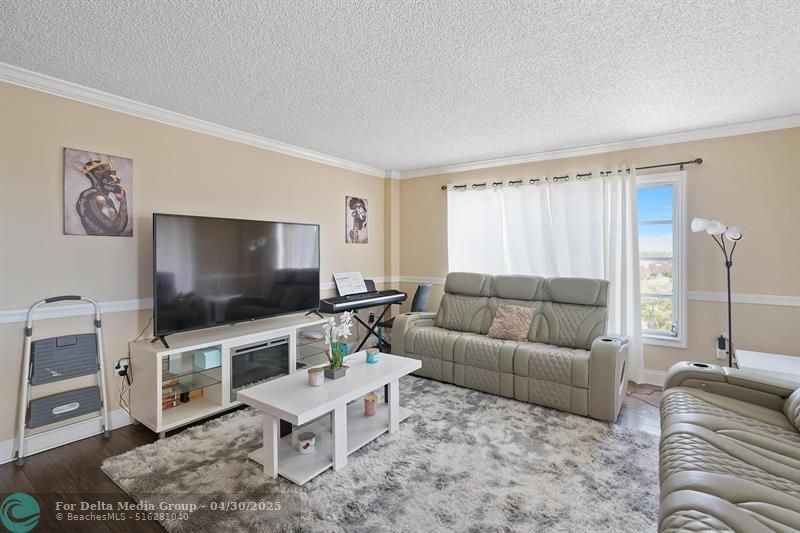 4174 Inverrary Drive, Unit 701, Lauderhill, FL 33319 Photo