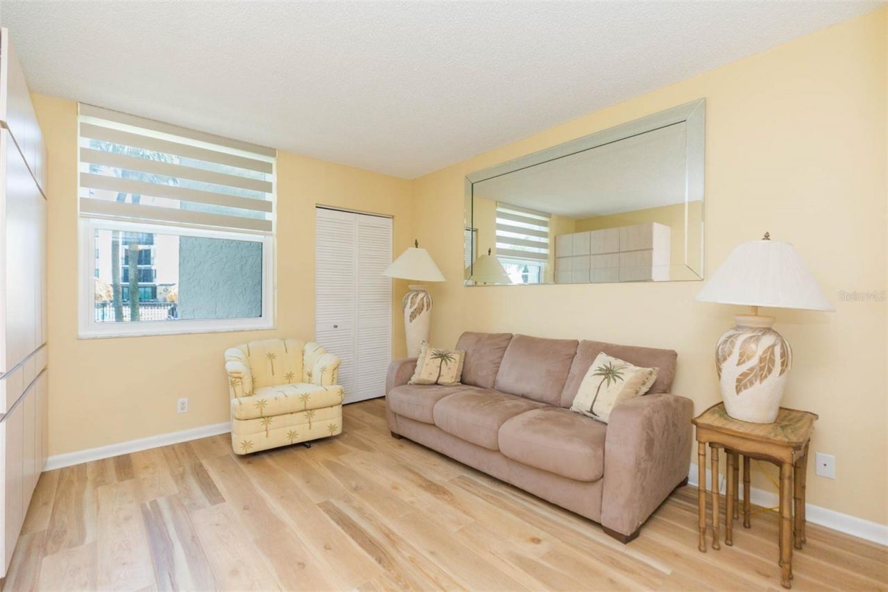 5729 Puerta Del Sol Boulevard S, Unit 185, Saint Petersburg, FL 33715 Photo