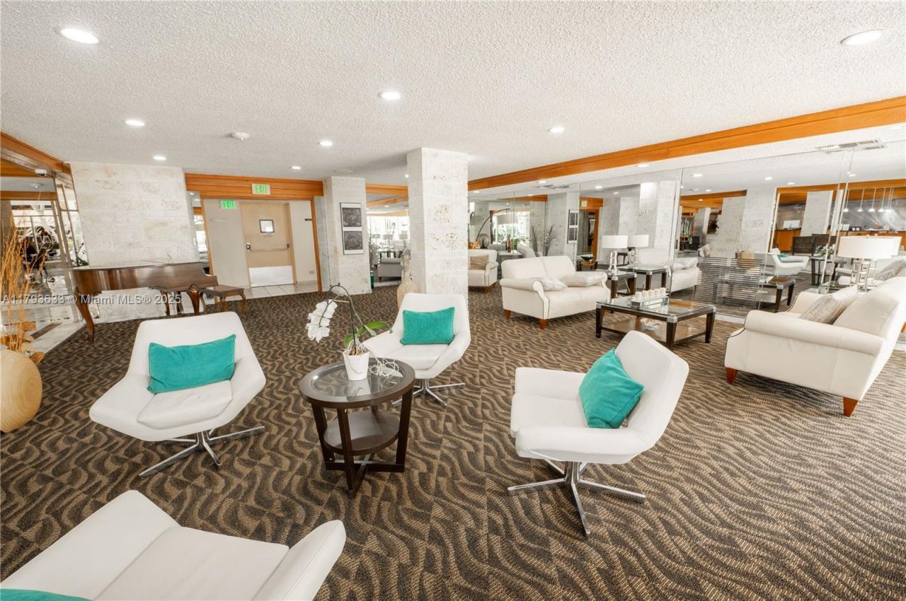 301 174th St, Unit 401, Sunny Isles Beach, FL 33160 Photo