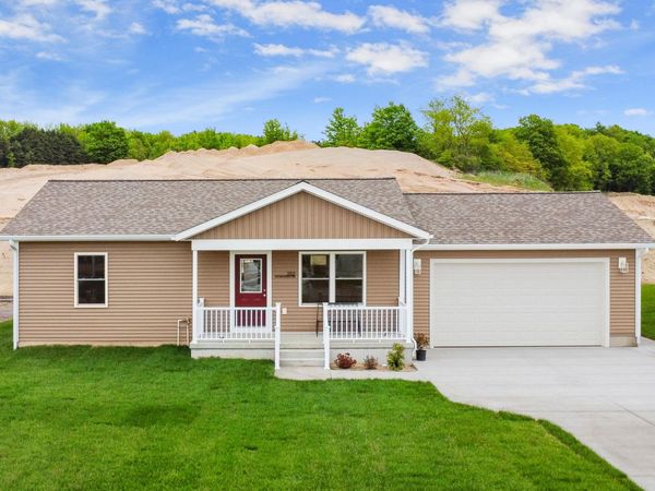 252 Stonecrest Drive, Shelby, MI 49455