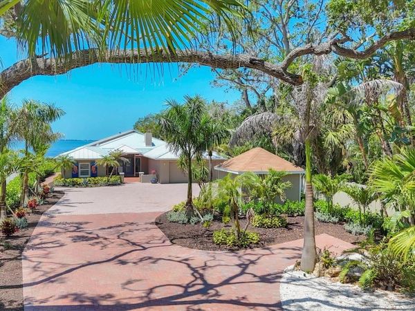 3931 BAY SHORE ROAD, SARASOTA, FL 34234