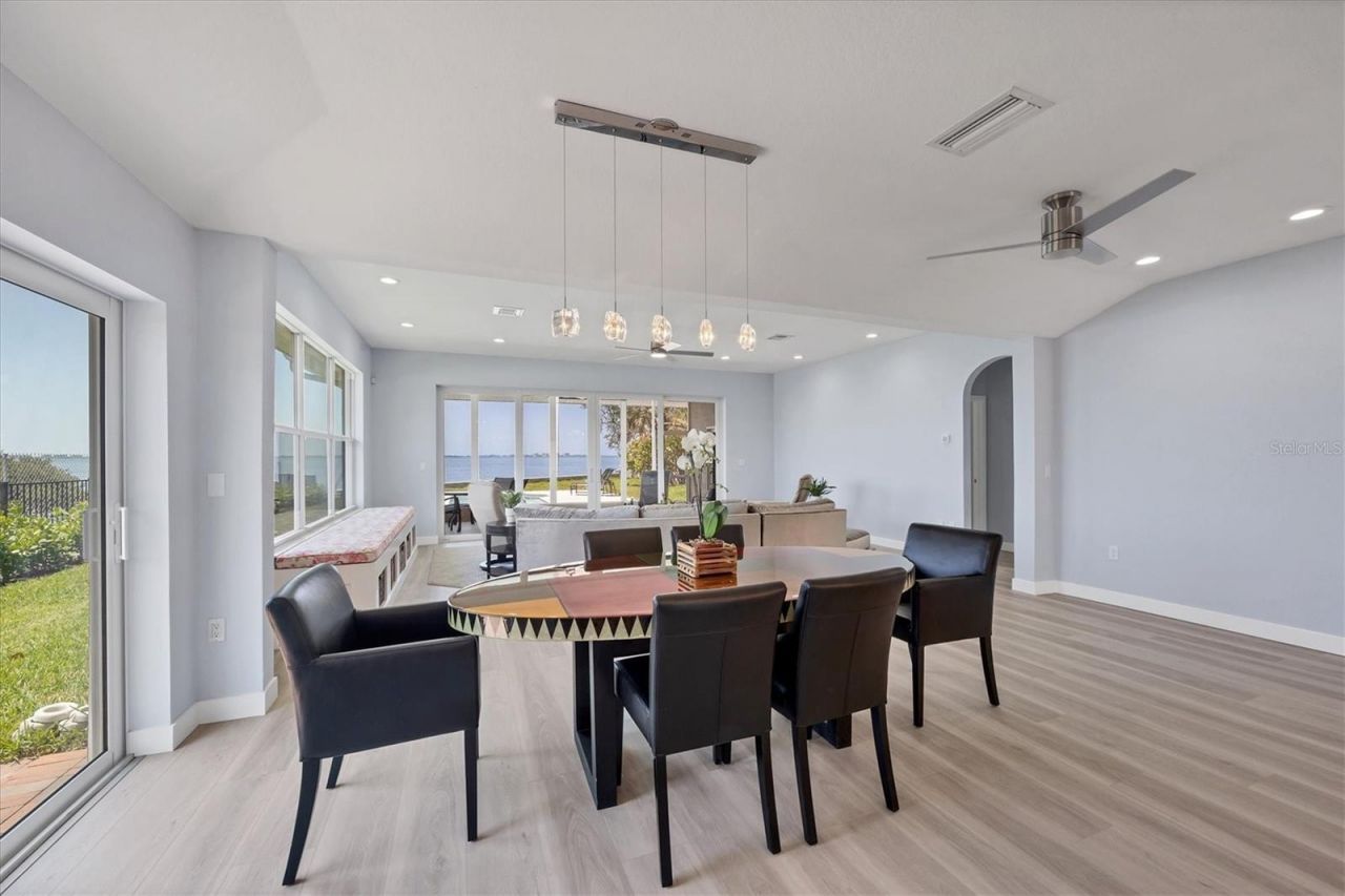 3931 Bay Shore Road, Sarasota, FL 34234 Photo