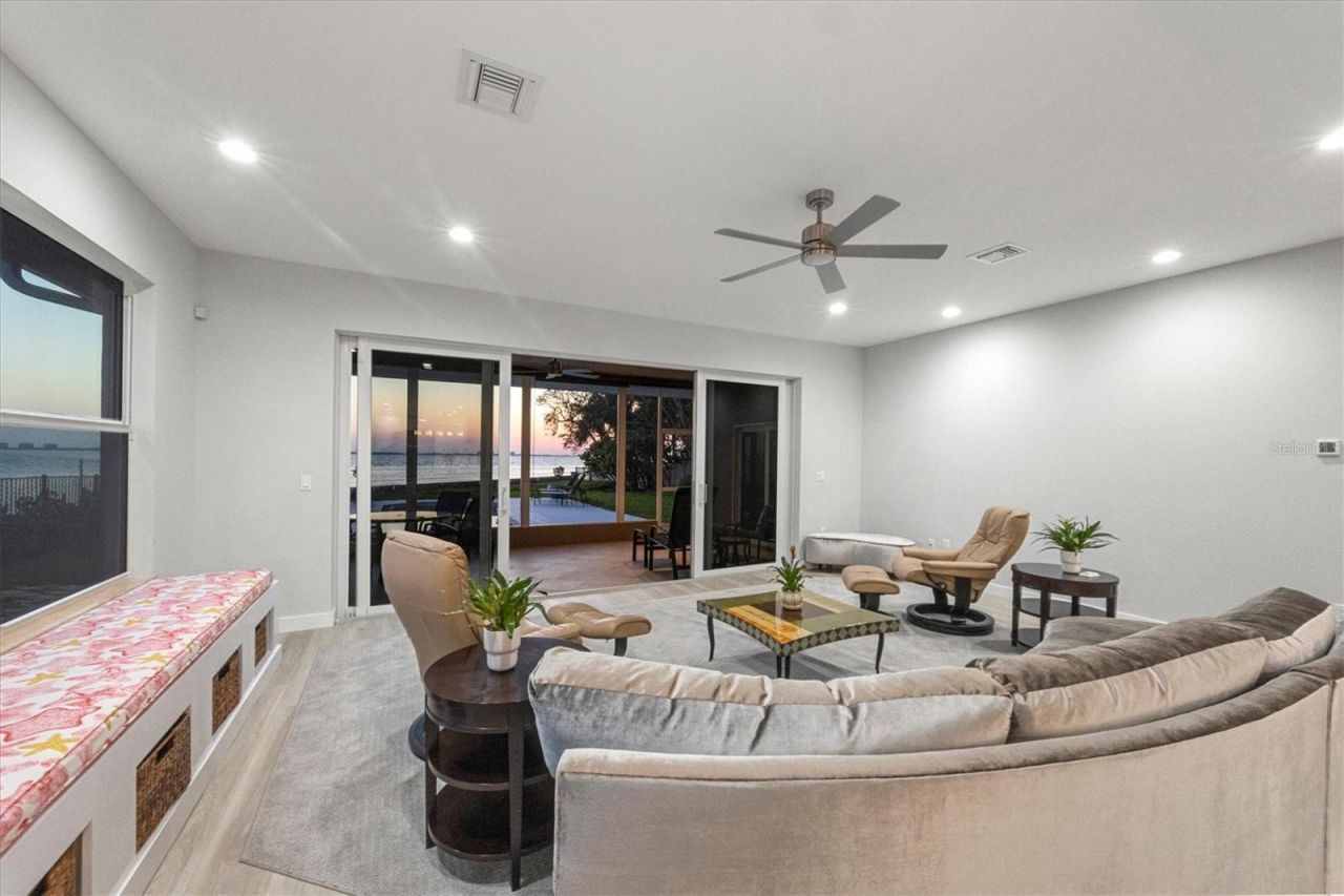 3931 Bay Shore Road, Sarasota, FL 34234 Photo