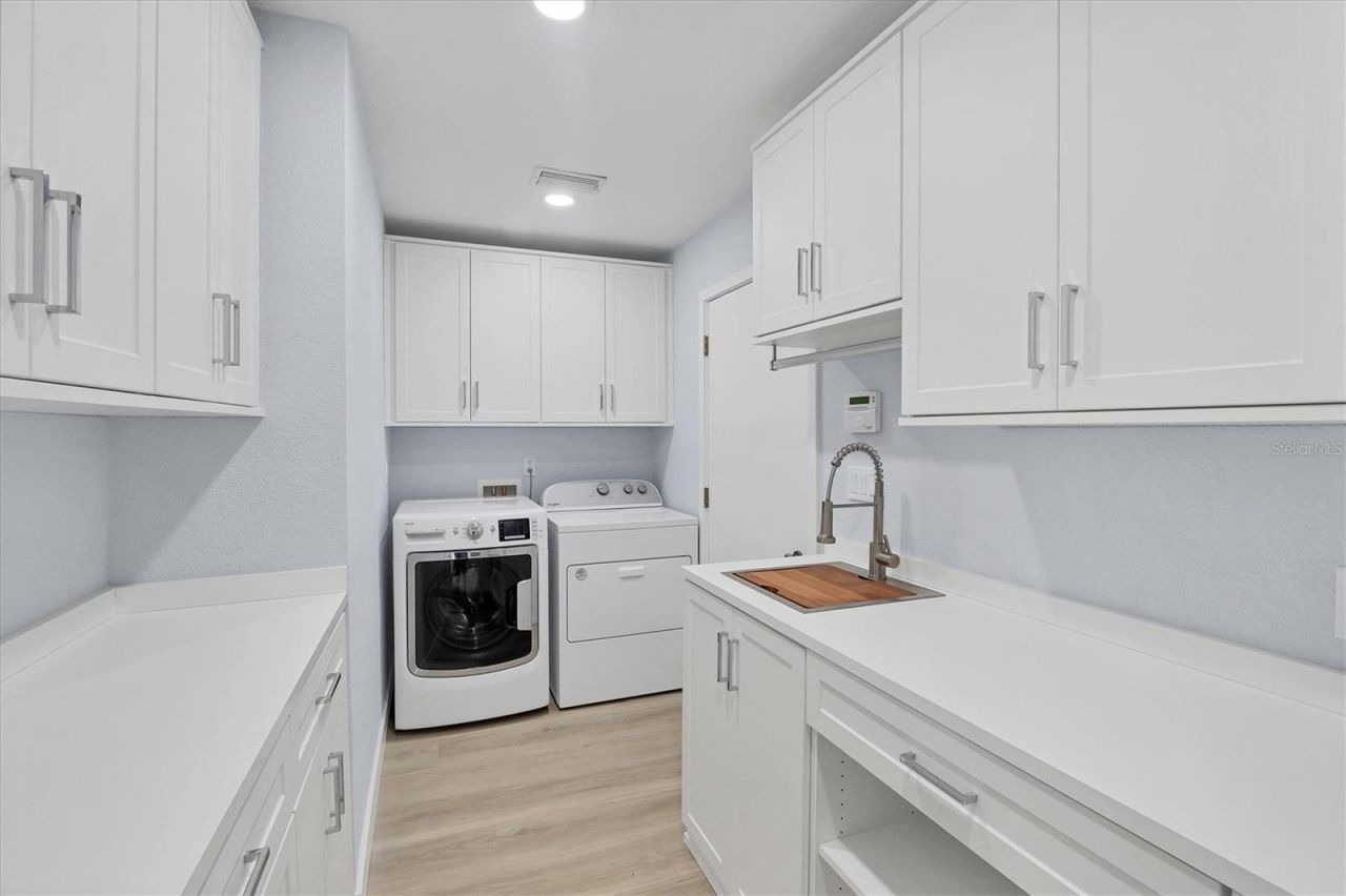 3931 Bay Shore Road, Sarasota, FL 34234 Photo