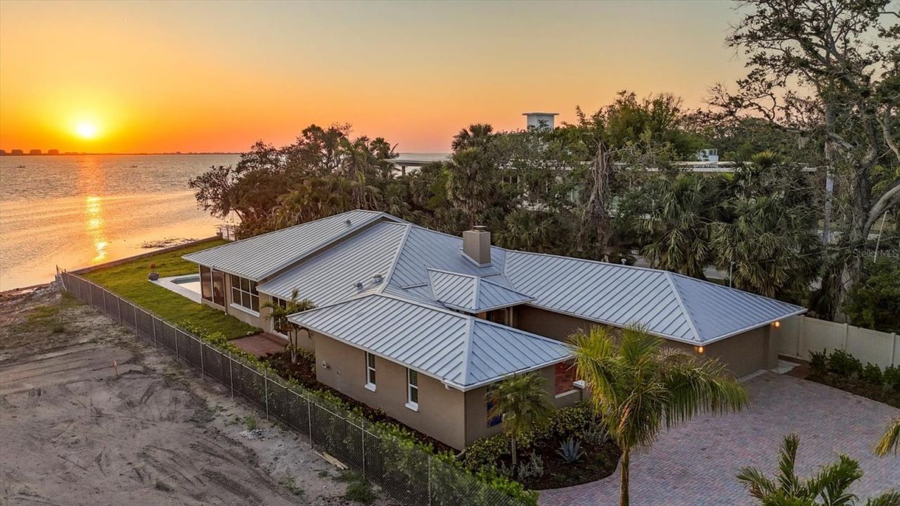 3931 Bay Shore Road, Sarasota, FL 34234 Photo