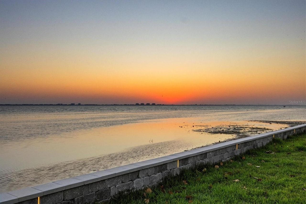 3931 Bay Shore Road, Sarasota, FL 34234 Photo