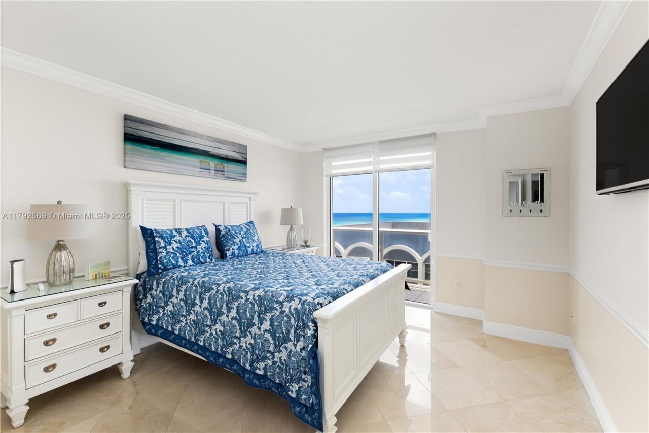 8855 Collins Ave, Unit 8J, Surfside, FL 33154 Photo