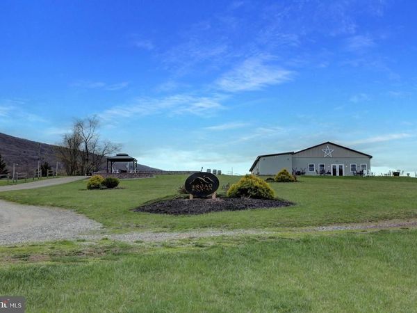 596 HARMAN ROAD, HALIFAX, PA 17032