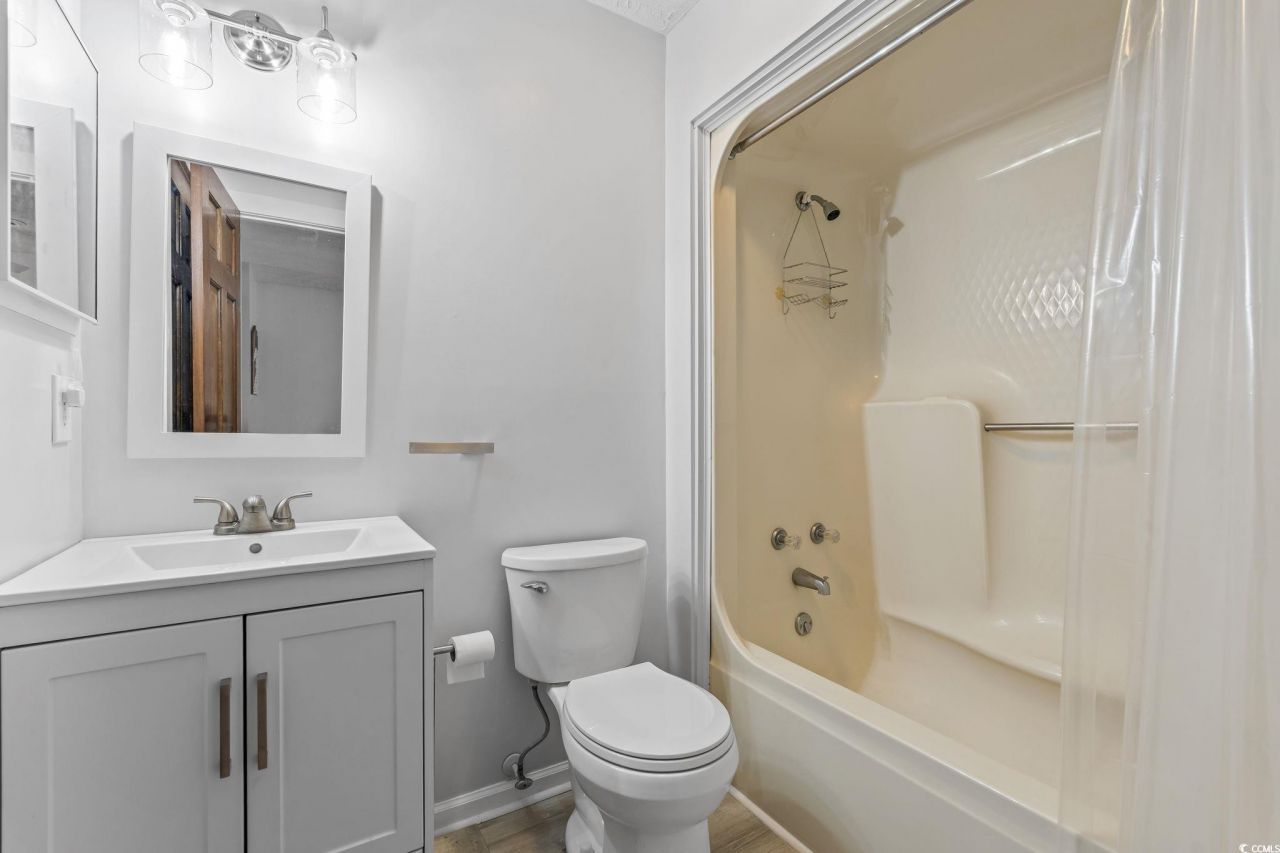 206 Maison Dr. Photo 8