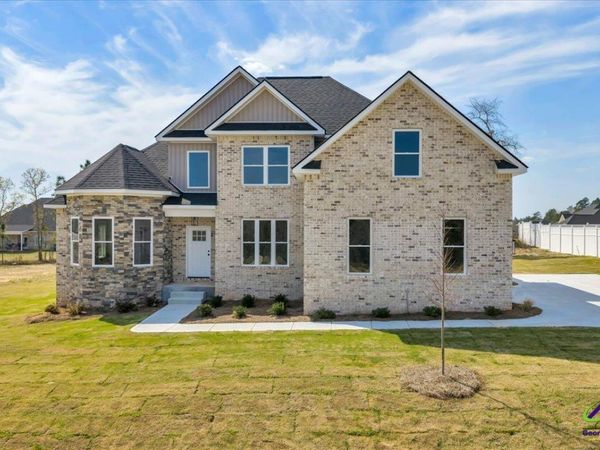 444 Burlington Drive, Macon, GA 31052