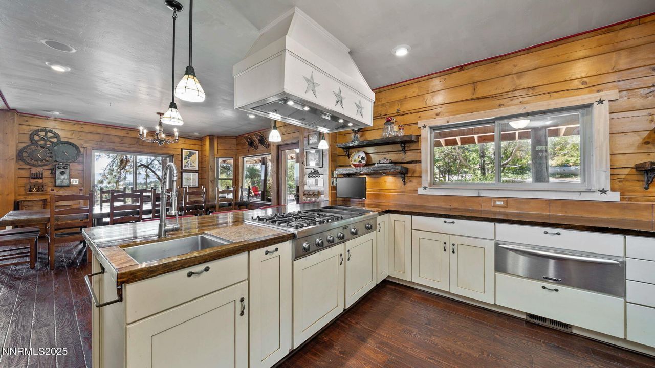 16700 Mt Rose Highway, Reno, NV 89511 Photo