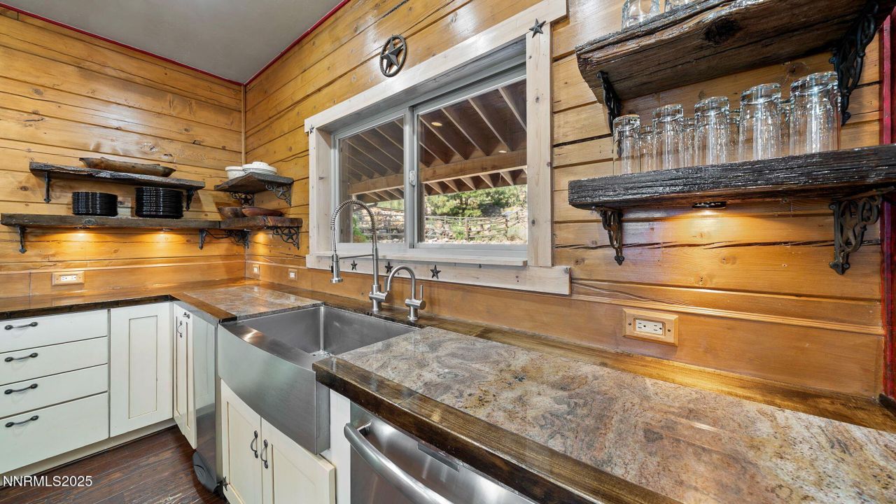 16700 Mt Rose Highway, Reno, NV 89511 Photo