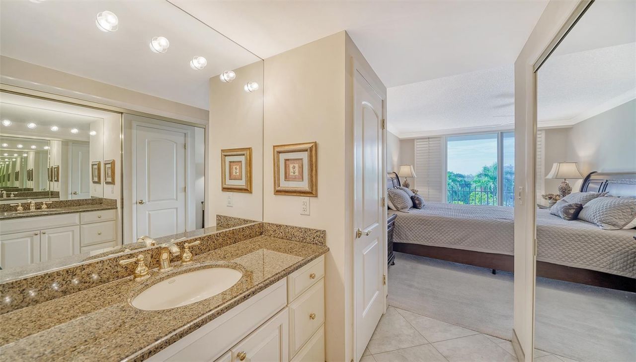 1212 Benjamin Franklin Drive, Unit 503, Sarasota, FL 34236 Photo