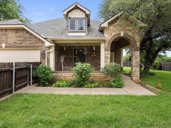 196 Creek Drive, Whitney, TX 76692