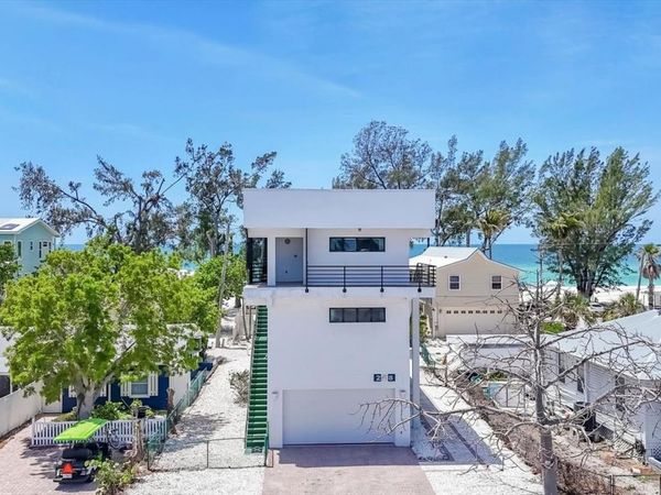 2918 AVENUE E, HOLMES BEACH, FL 34217