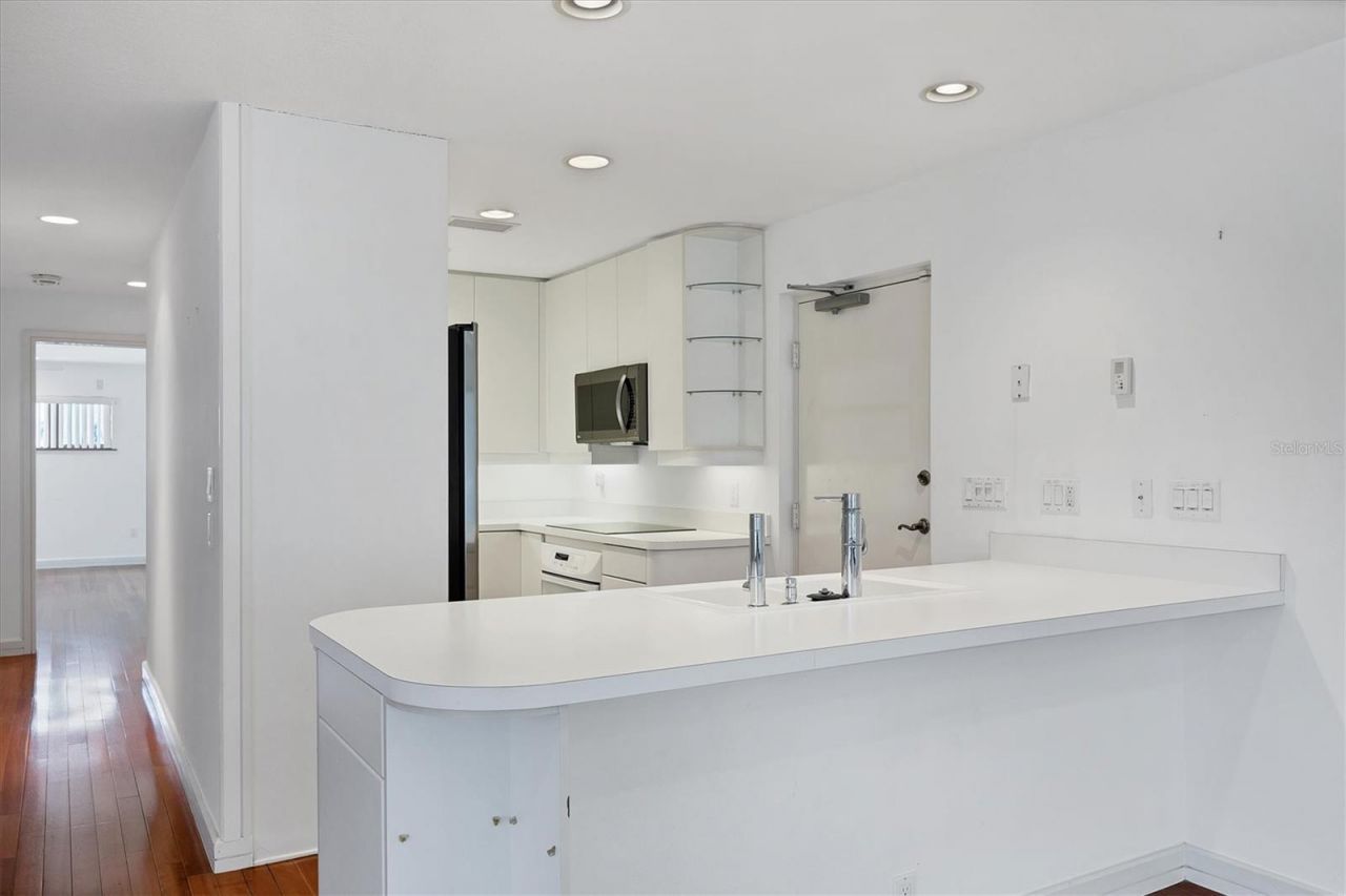 2918 Avenue E, Holmes Beach, FL 34217 Photo