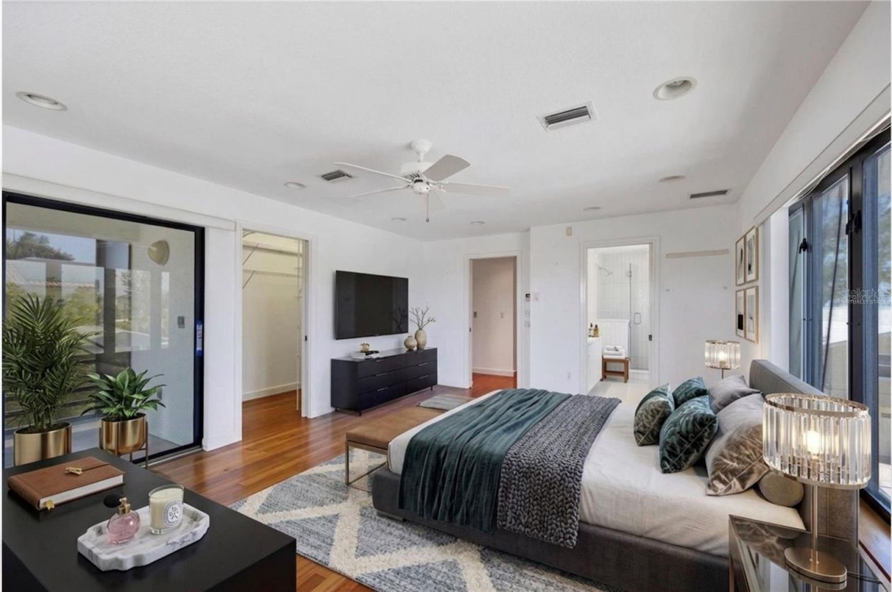 2918 Avenue E, Holmes Beach, FL 34217 Photo
