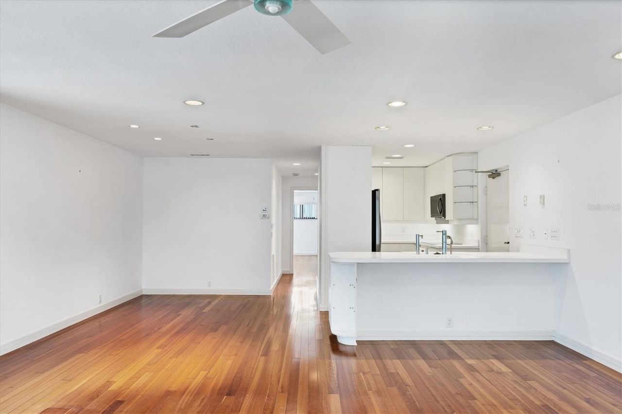 2918 Avenue E, Holmes Beach, FL 34217 Photo