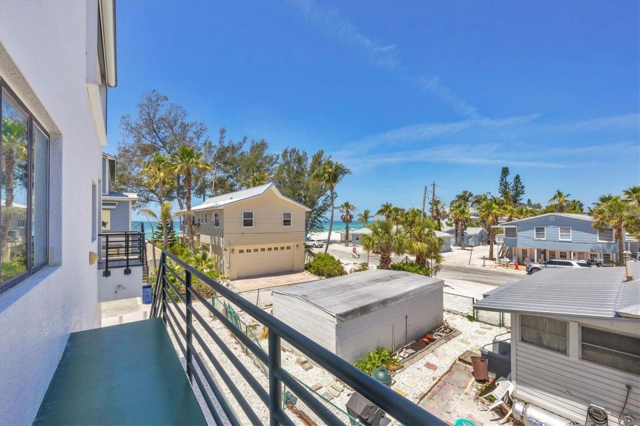 2918 Avenue E, Holmes Beach, FL 34217 Photo