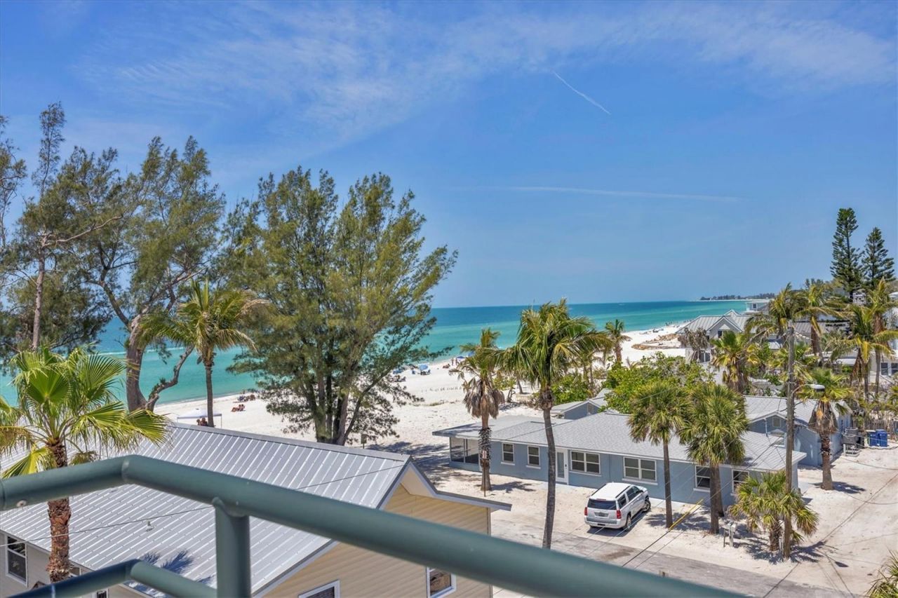 2918 Avenue E, Holmes Beach, FL 34217 Photo