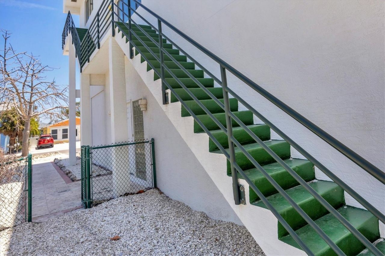 2918 Avenue E, Holmes Beach, FL 34217 Photo