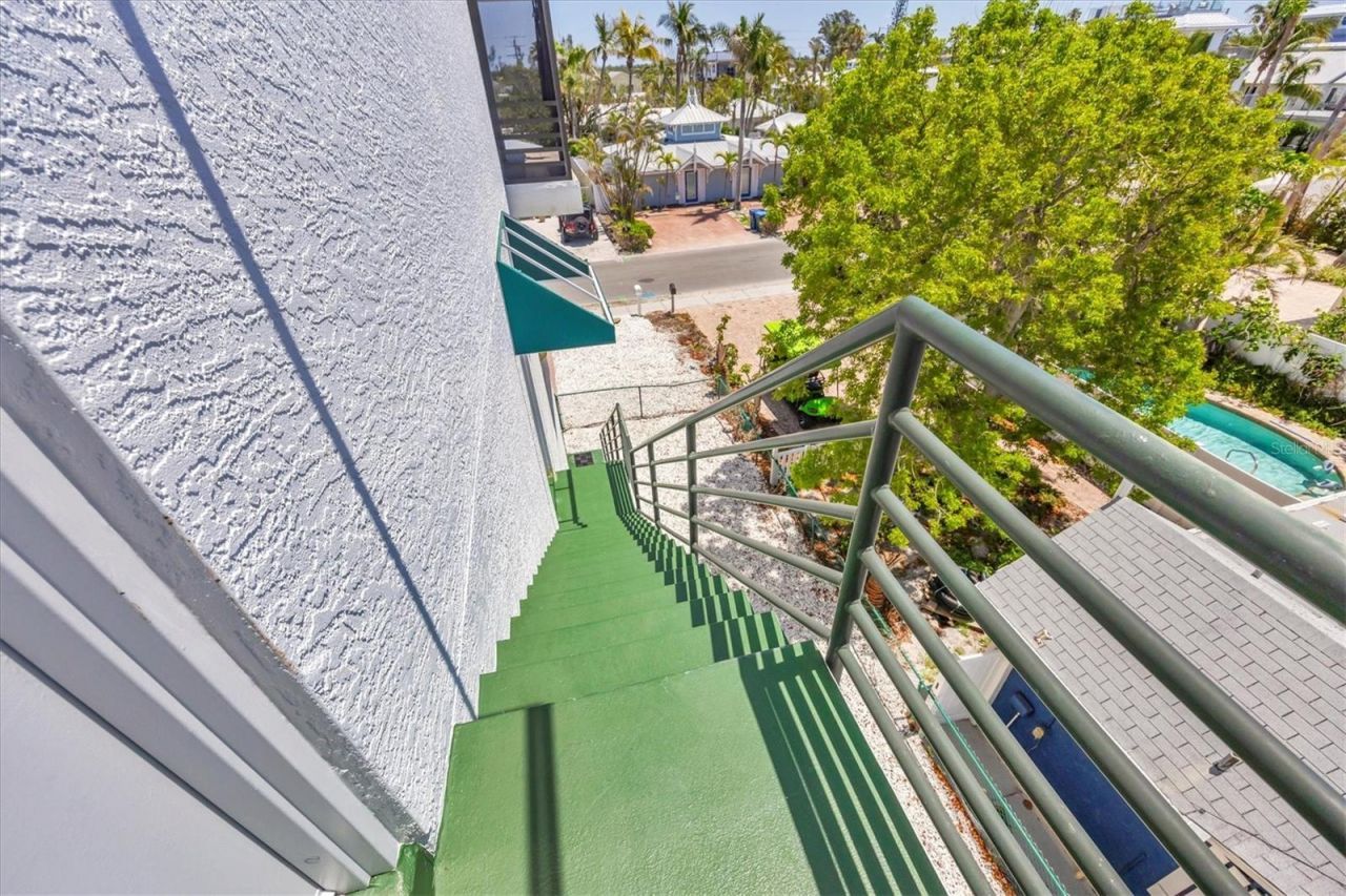 2918 Avenue E, Holmes Beach, FL 34217 Photo