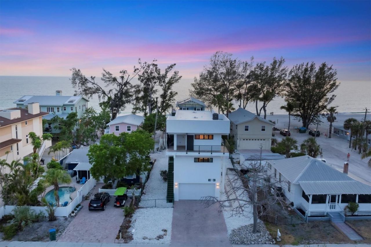 2918 Avenue E, Holmes Beach, FL 34217 Photo