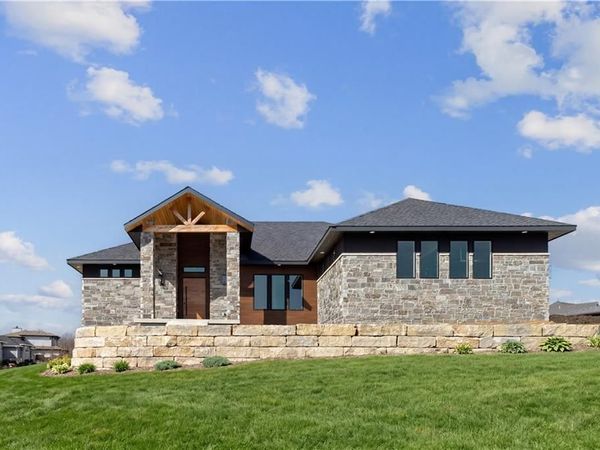 9410 Deer Run Street, Lenexa, KS 66220