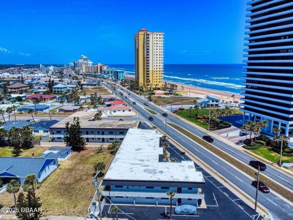 2101 N Atlantic Avenue, Unit 1, Daytona Beach, FL 32118