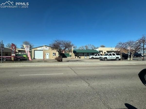 307 N Santa Fe Avenue, Fountain, CO 80817