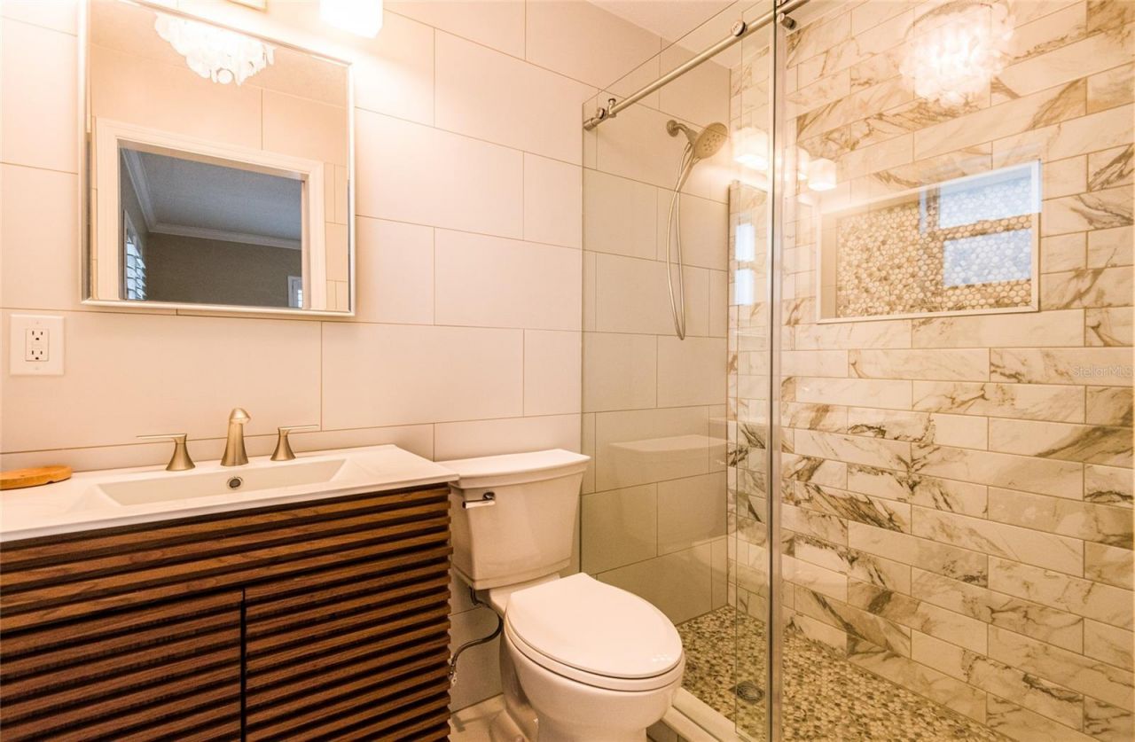 1900 Benjamin Franklin Drive, Unit 3, Sarasota, FL 34236 Photo