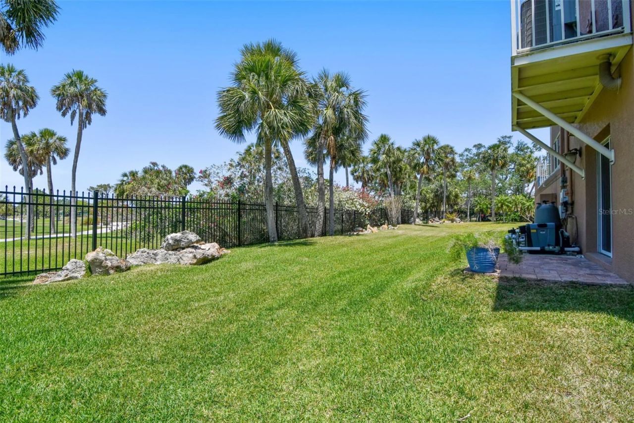 2605 59th Street S, Gulfport, FL 33707 Photo