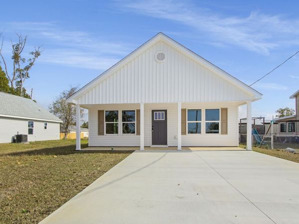 922 Taylor Drive, Panama City, FL 32404