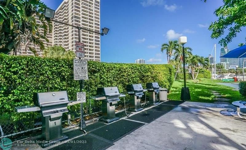 500 Three Islands Boulevard, Unit 607, Hallandale Beach, FL 33009 Photo