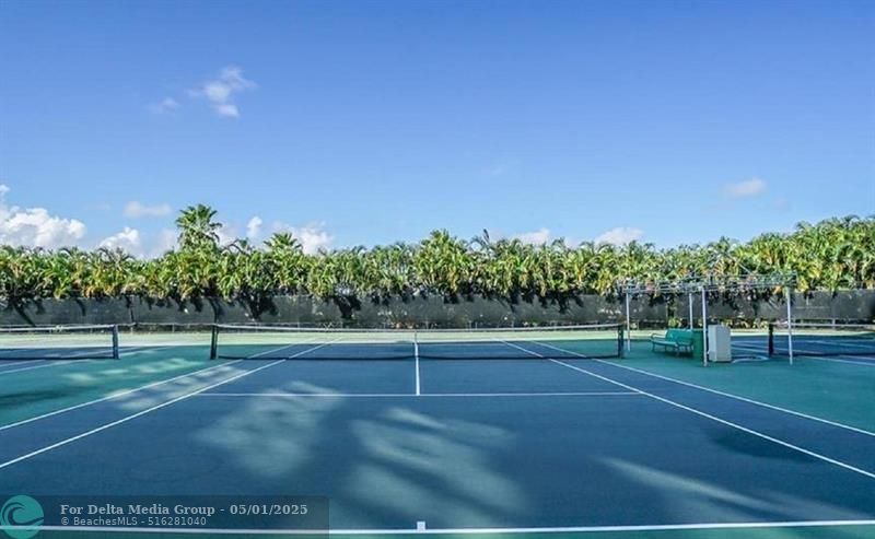 500 Three Islands Boulevard, Unit 607, Hallandale Beach, FL 33009 Photo