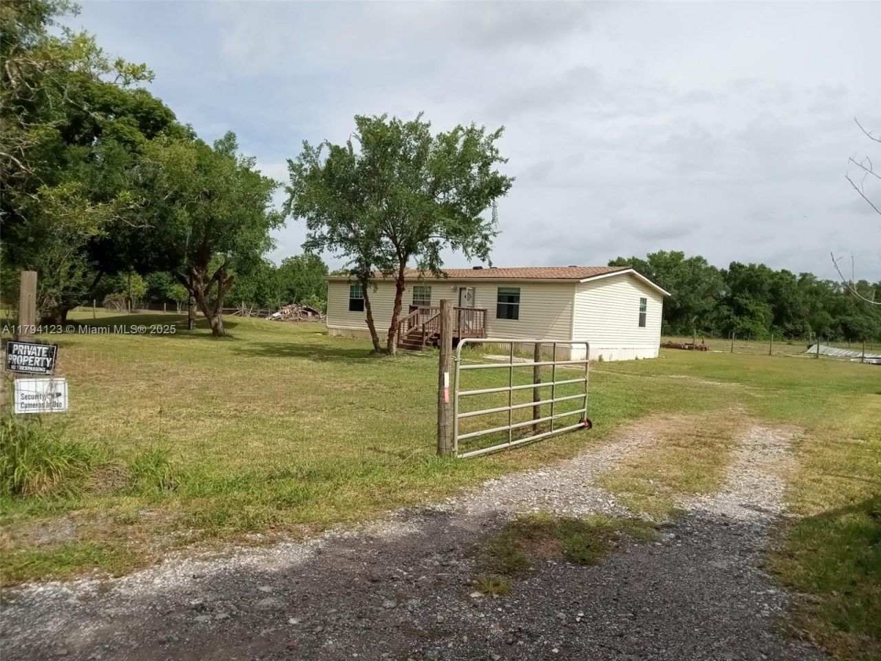 3100-3112 Sanders Rd, Davenport, FL 33837 Photo