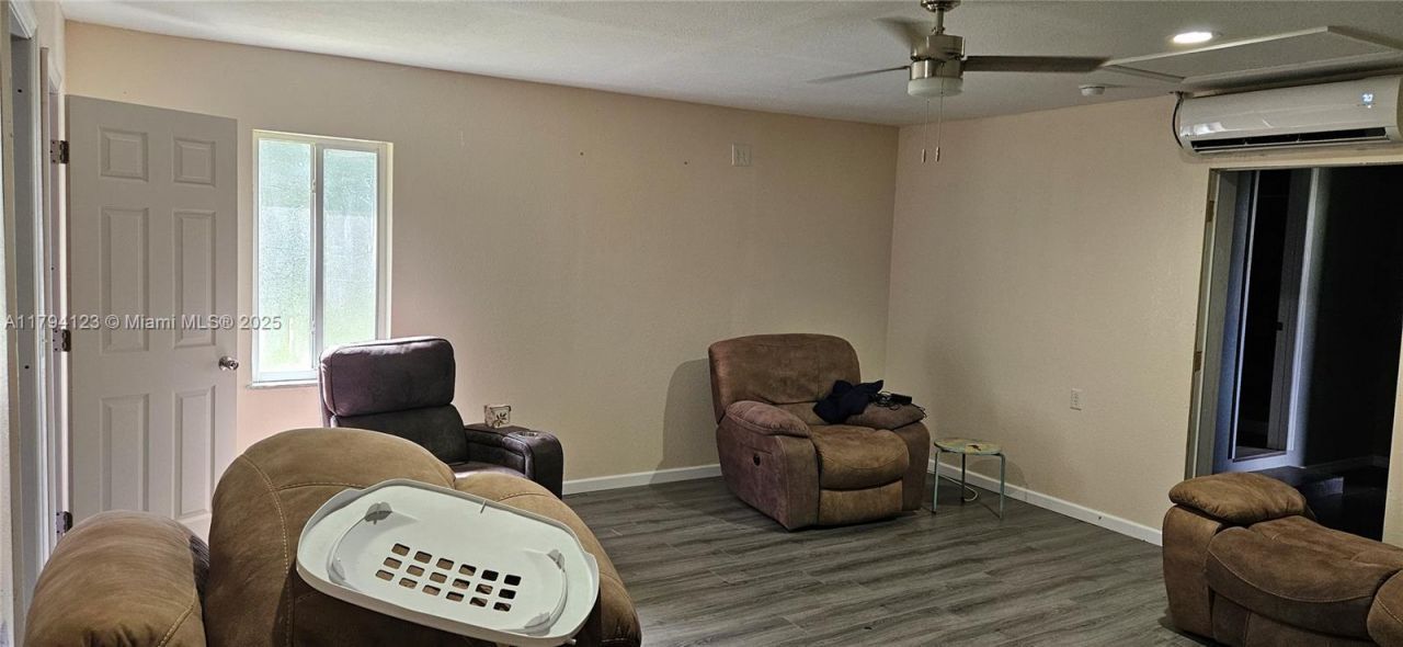 3100-3112 Sanders Rd, Davenport, FL 33837 Photo