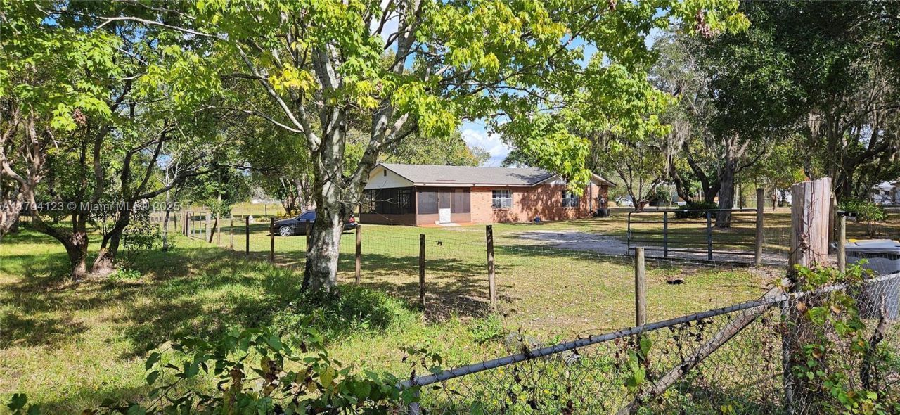 3100-3112 Sanders Rd, Davenport, FL 33837 Photo