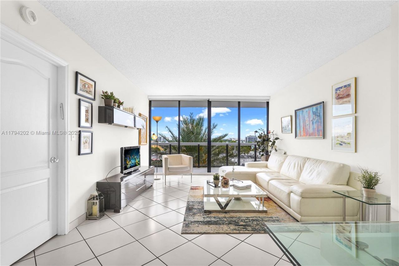 9455 Collins Ave, Unit 603, Surfside, FL 33154 Photo