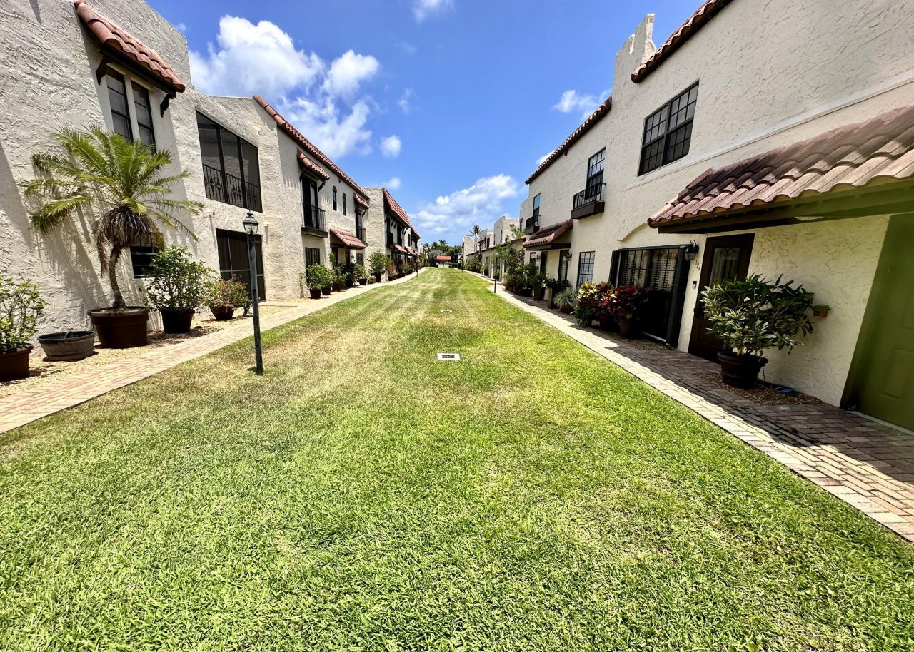 200 S Ocean Boulevard, Unit B-124, Delray Beach, FL 33483 Photo