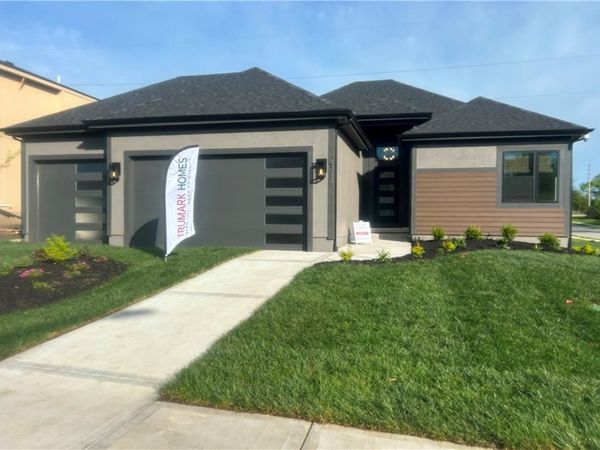 4316 SE Adams Drive, Blue Springs, MO 64014