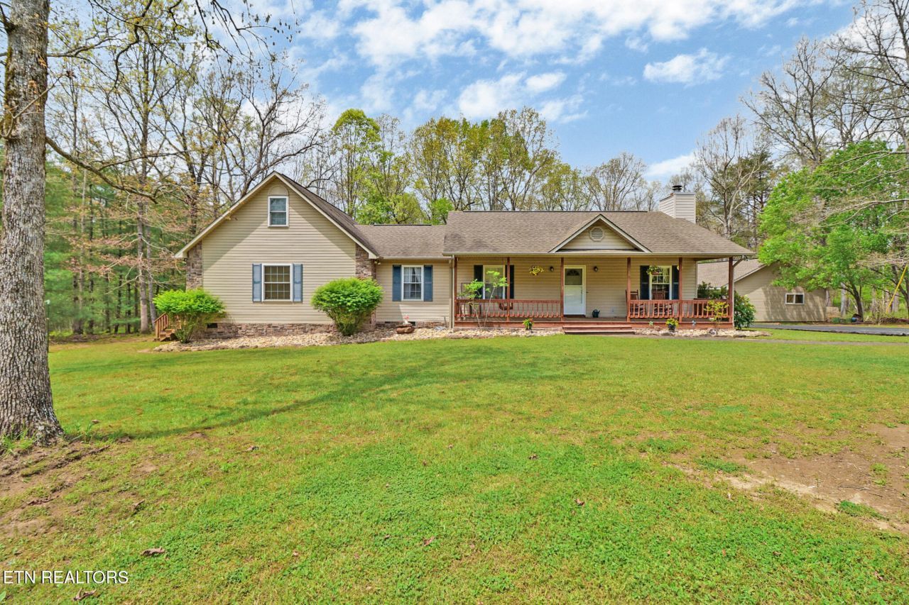 164 Marian Circle, Crossville, TN 38555 Main Photo