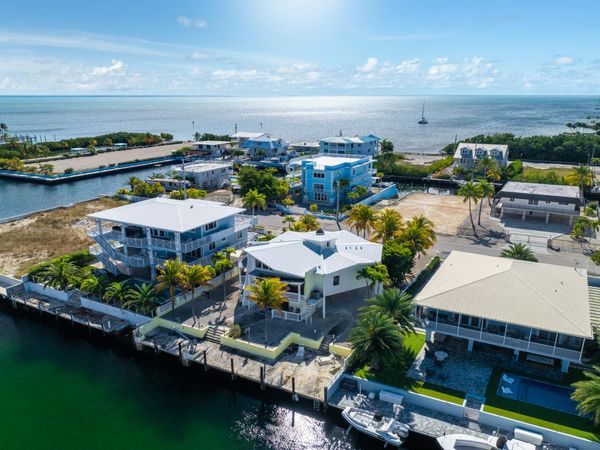 184 Bahama Avenue, KEY LARGO, FL 33037