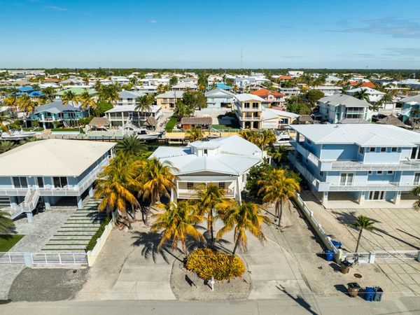 184 Bahama Avenue, KEY LARGO, FL 33037